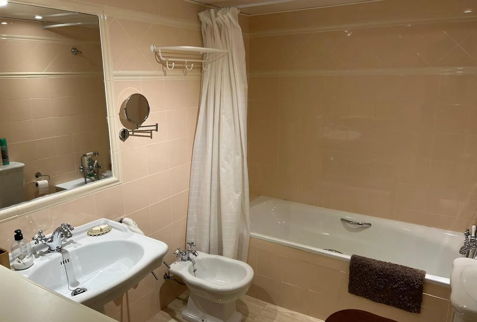 Holiday home Triplex Luminoso En Primera Linea De Playa Garrucha Spain